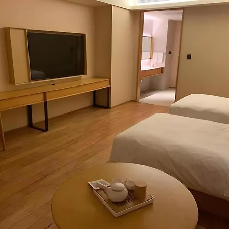 Ji Hotel Shanghai The Bund Tiantong Road-2