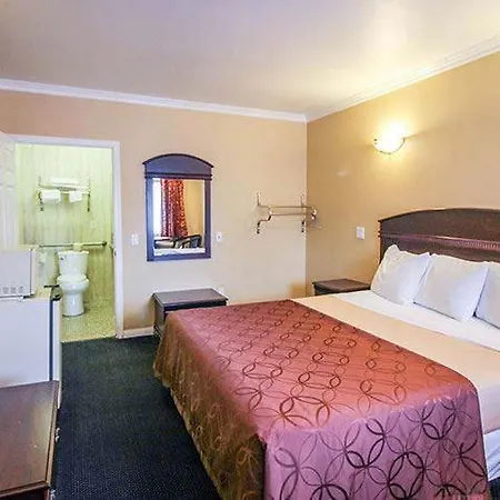 Carlton Motor Lodge-3