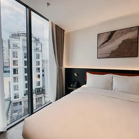 The Signature Hotel Saigon-3