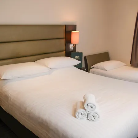Coach & Horses Hotel-3