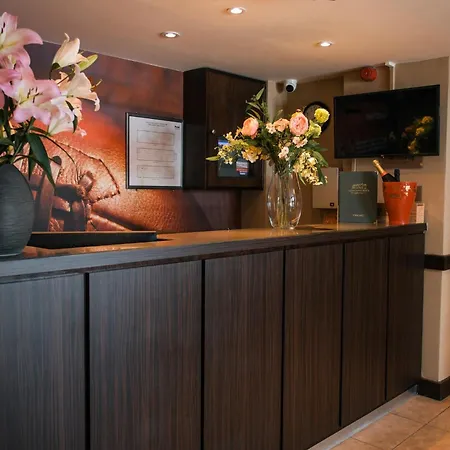 Coach & Horses Hotel-2