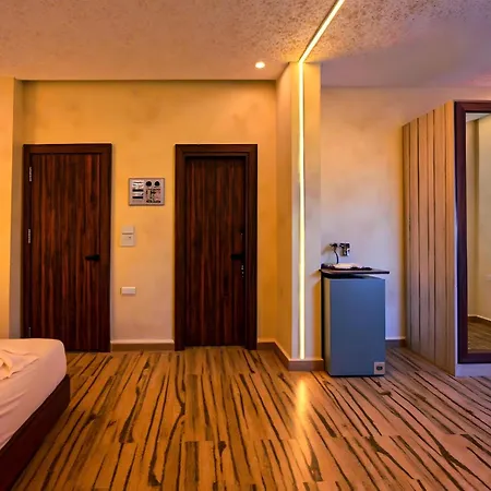 Sofia Pyramids & Sphinx Hotel Free Pool Access-3