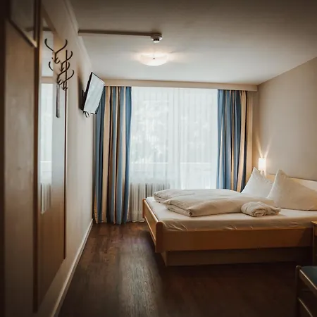 Hotel Garni ALPINA-3