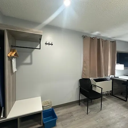Travelodge By Wyndham Bracebridge-3