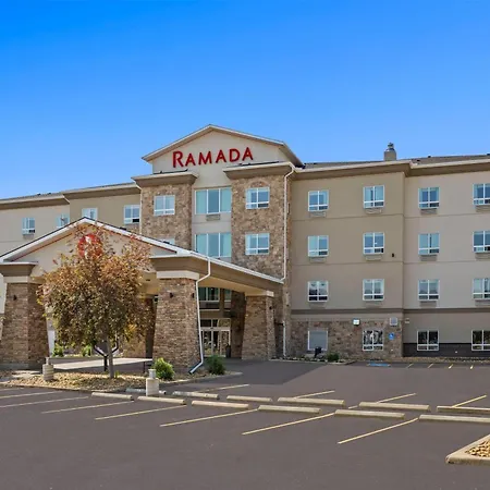 Ramada By Wyndham Drumheller Hotel & Suites-2