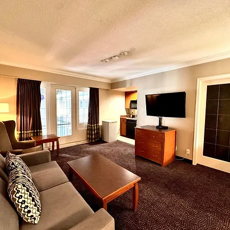 Super 8 By Wyndham Castlegar Bc-3
