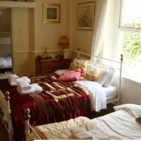 No. 9 Guest House-2