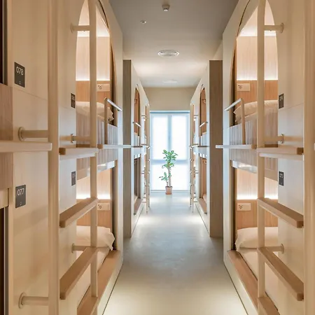 Literal Hostel-2