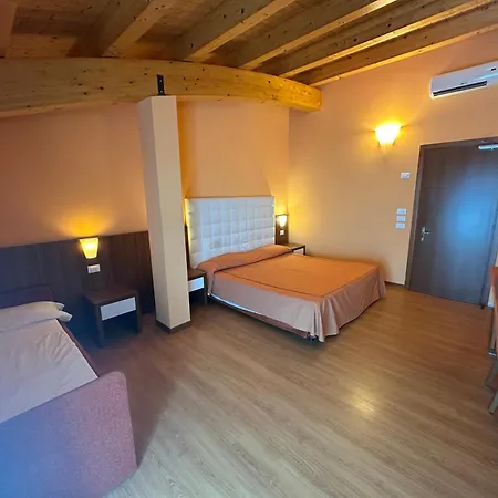 Hotel Vienna-2