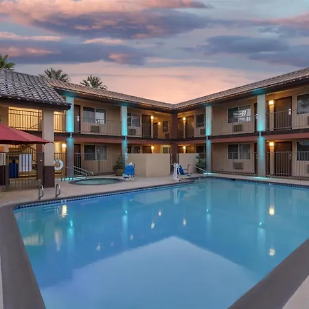 Best Western Desert Winds-3