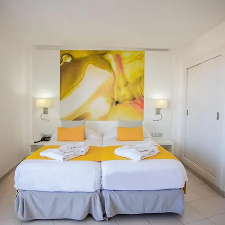Servatur Waikiki-3