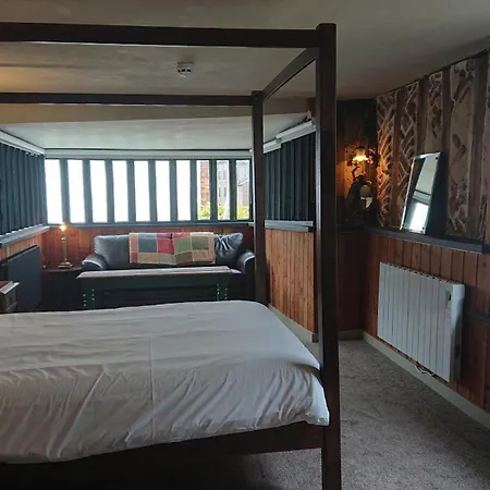 Alma Inn & Dining Rooms-2
