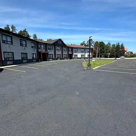 Hwy 17 Hotel-2