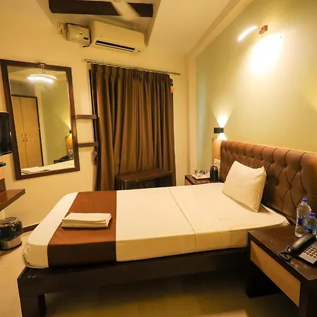 Hotel Plaza Heights By Rak Rooms, Mangaluru-3