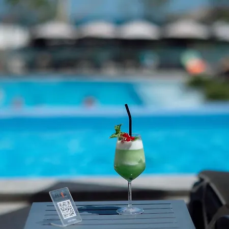 Alezzi Infinity Aparthotel & Spa-2