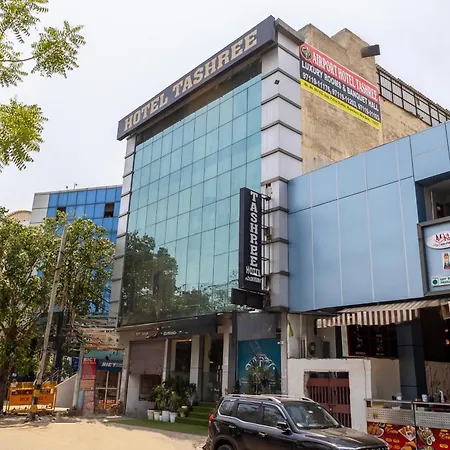 Hotel Tashree Near T3 - Free Airport Drop-3