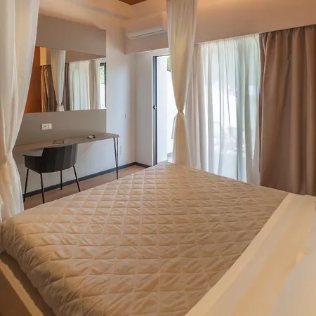 Al Pescatore Suites-3
