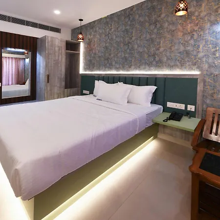 Hotel Regency Grande-2