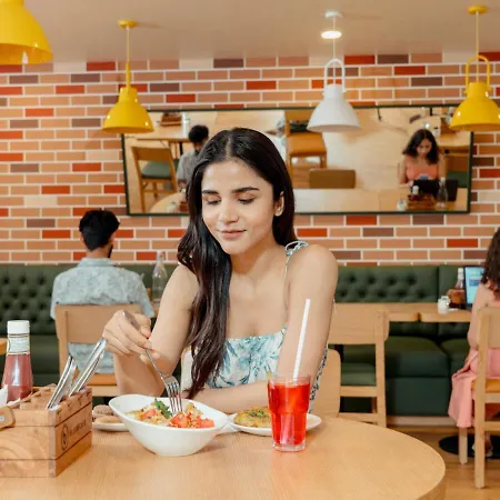 Bloom Hotel - Jubilee Hills-3