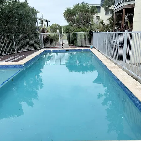 Emu Park Beach Motel-3