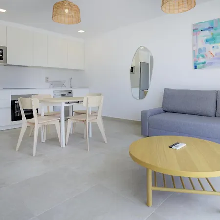 Calm Beach Apartments-3