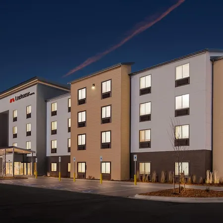 Livaway Suites Missoula-3