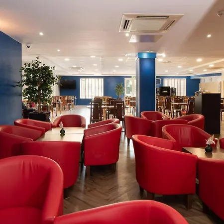 Holiday Inn Express Poole By Ihg-3