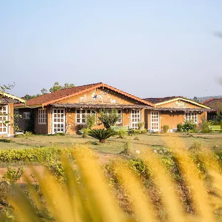 Pachmarhi Foothill Cottages By Vanyum-3