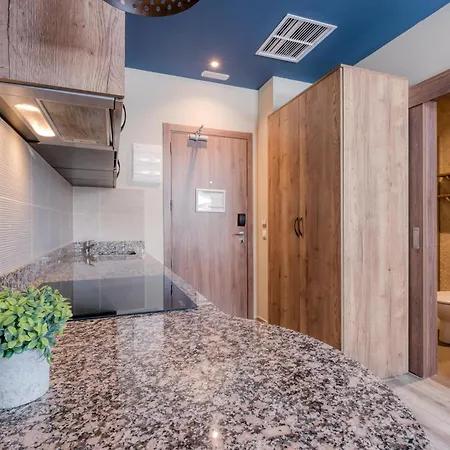 Livensa Living Studios Valencia Marina Real-2