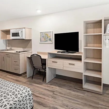 Woodspring Suites Billings-3