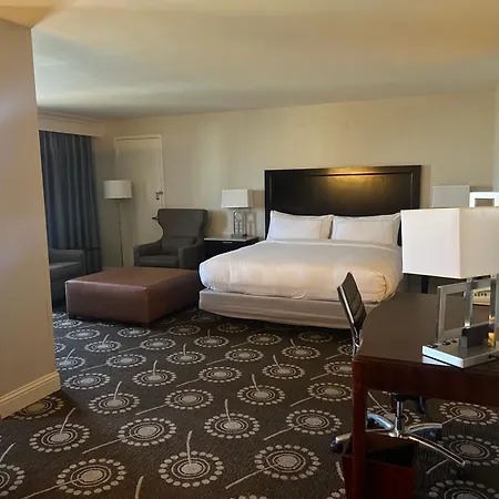 Wyndham Midland Downtown-3