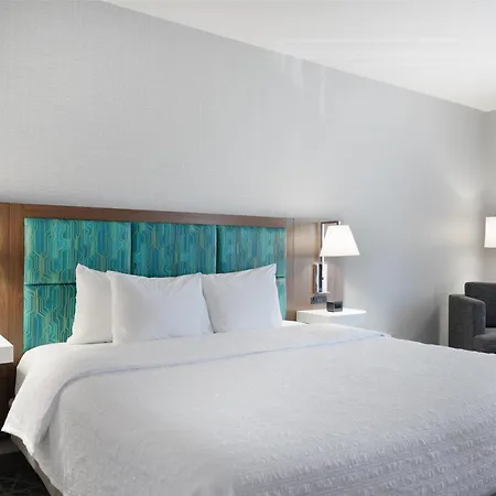 Hampton Inn & Suites Tulsa/Tulsa Hills-2