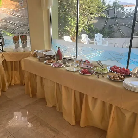 Fresh Family Hotel-3
