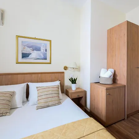 Saronis Hotel-2