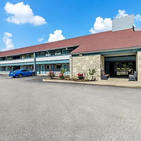 Super 8 By Wyndham Cincinnati-Springdale Oh-3