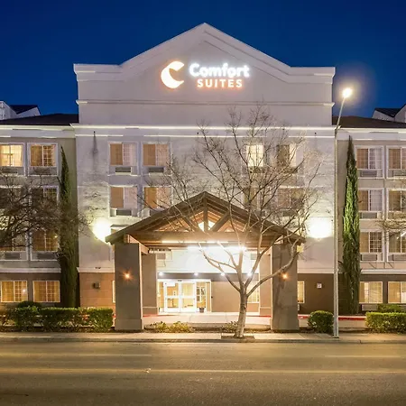 Comfort Suites Clovis - Fresno-3