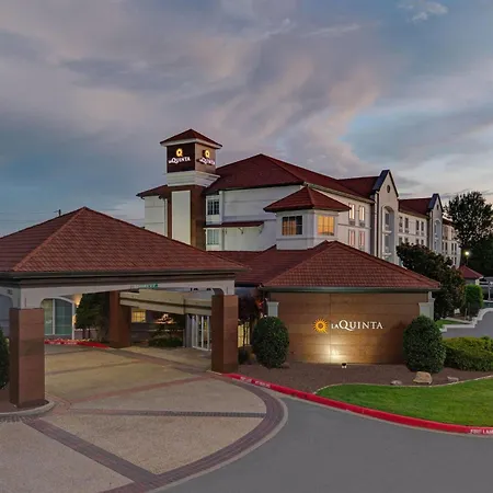 La Quinta By Wyndham Sherman-2