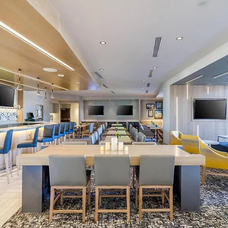 Cambria Hotel Pittsburgh - Downtown-3
