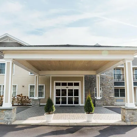 Belfast Harbor Inn-3