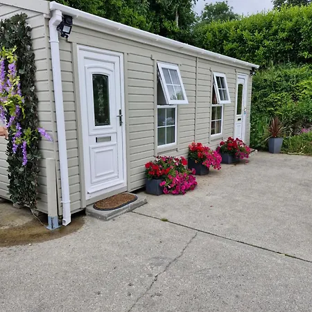 Hillhead House, F94 F6N1-3