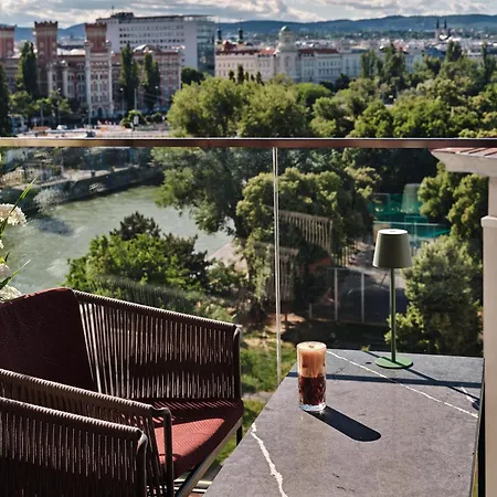 Radisson Red Hotel, Vienna-2