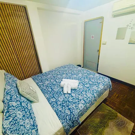 Ree House Sukhumvit Adults Only Guesthouse Near Mrt-2