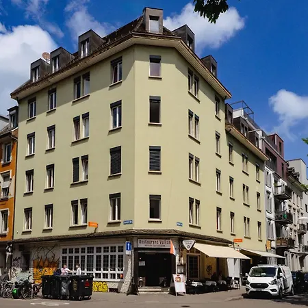 easyHotel Zürich City Main Station-3