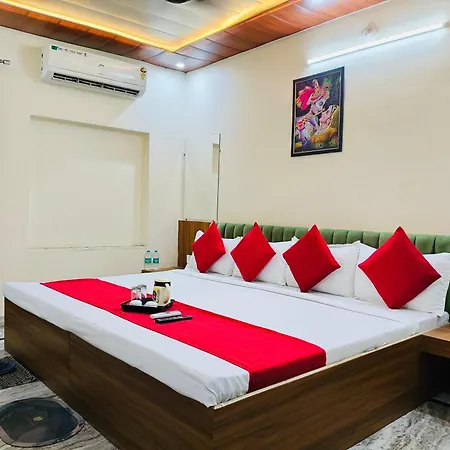 The Raman Palace- A Budget Hotel-2