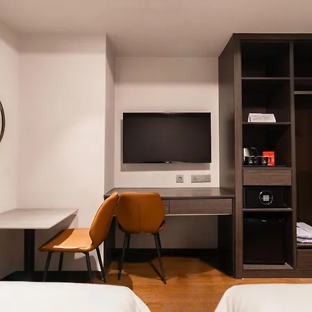 Homes Red Myeongdong-2