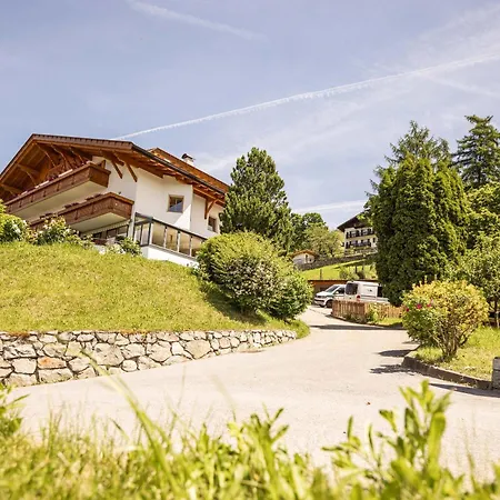 Hotel Garni Alpes-2
