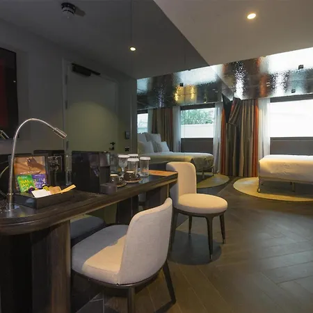 Adia Aluma Athens, Curio Collection By Hilton-3