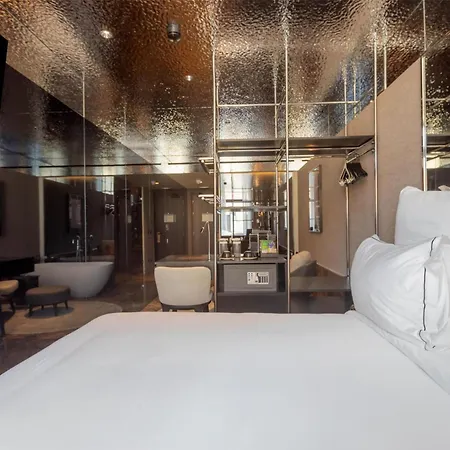 Adia Aluma Athens, Curio Collection By Hilton-2
