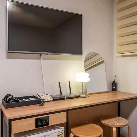 Peanut Hotel Myeongdong-3