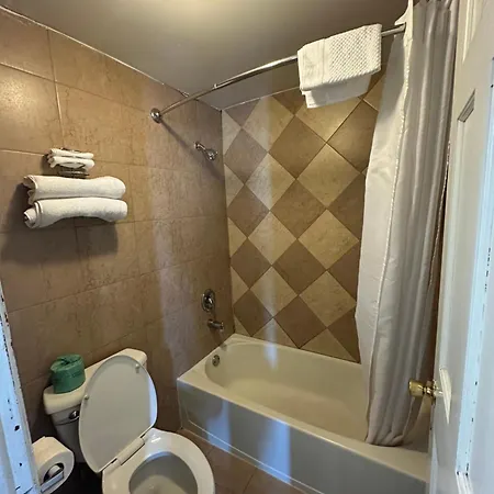 Luxe Motel-2